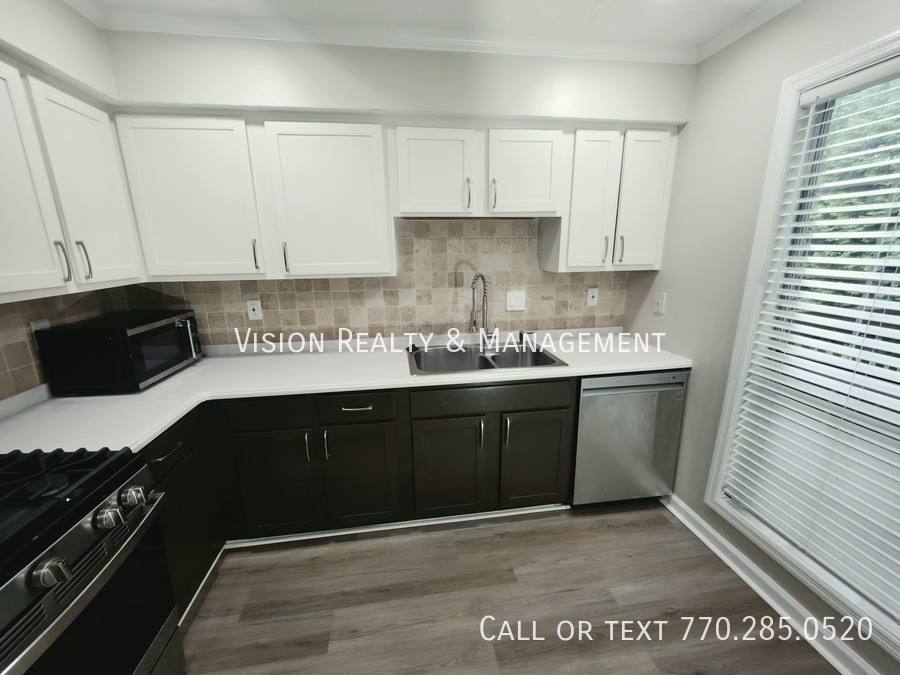 House for rent at 5025 Brittany Dr, Stone Mountain, GA 30083