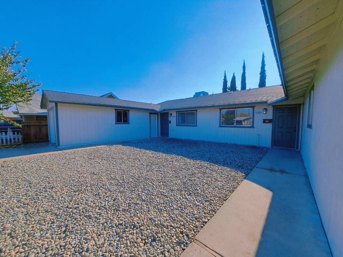 Apartment for rent at 546 550 E Polk St, Coalinga, CA 93210