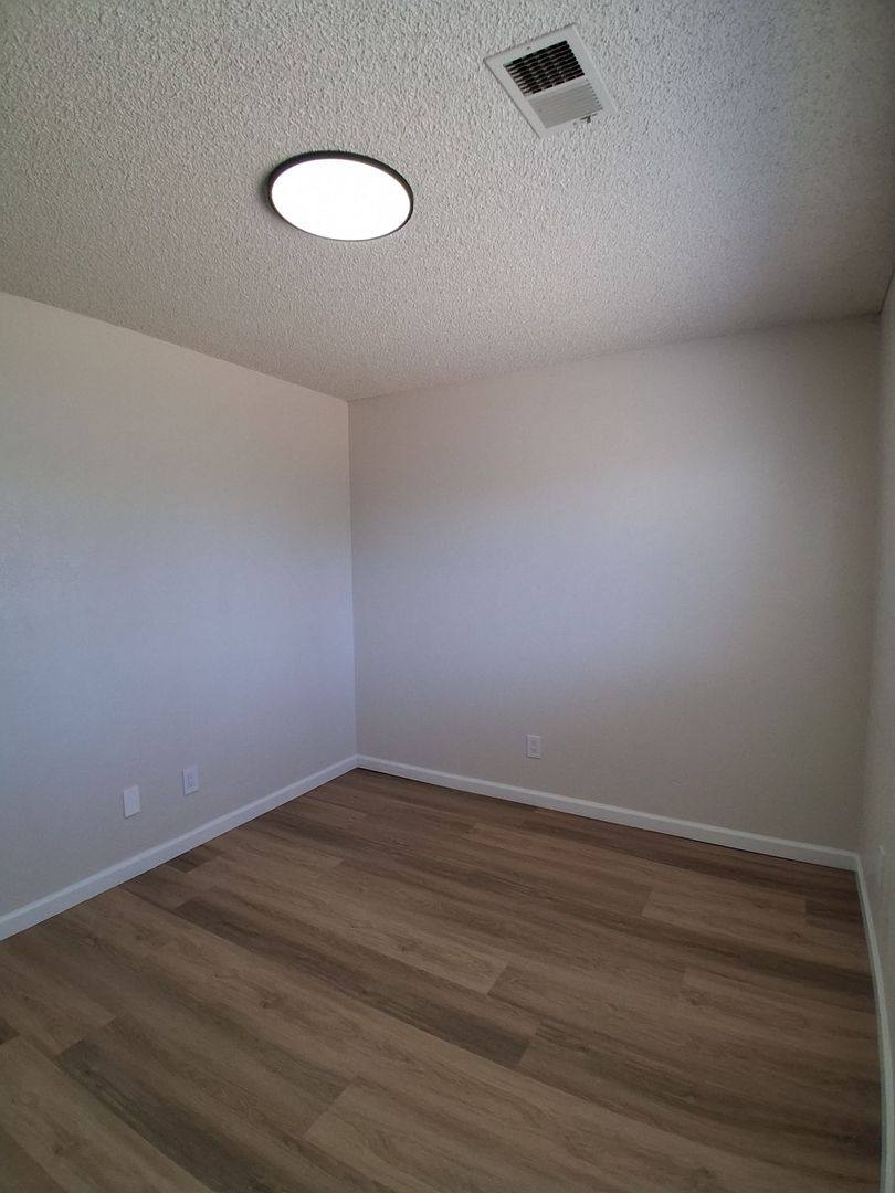 Apartment for rent at 546 550 E Polk St, Coalinga, CA 93210