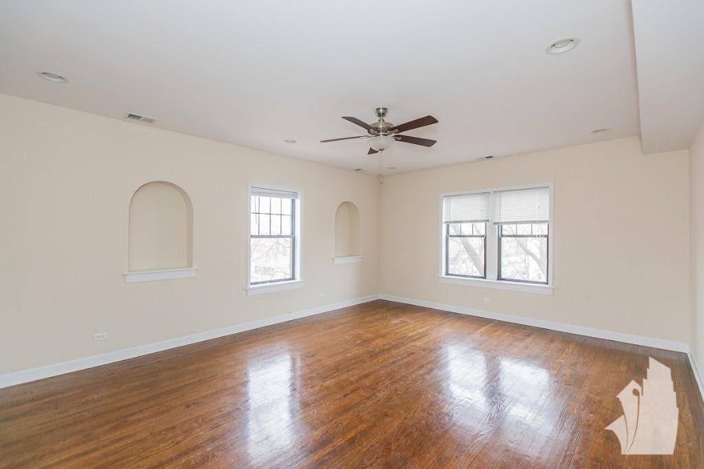 Apartment for rent at 1819 W Leland Ave #2, Chicago, IL 60640