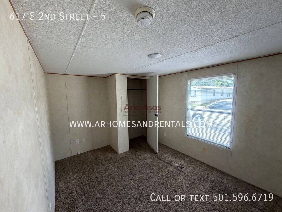 House for rent at 617 S 2nd St #5, Cabot, AR 72023