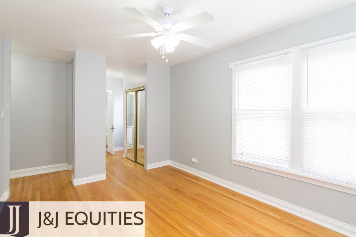 Apartment for rent at 3257 W Wrightwood Ave, Chicago, IL 60647