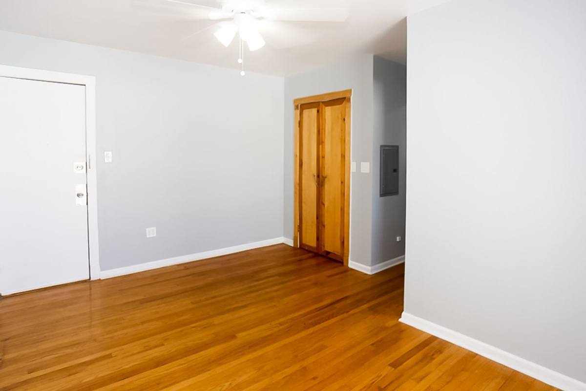 Apartment for rent at 3257 W Wrightwood Ave, Chicago, IL 60647