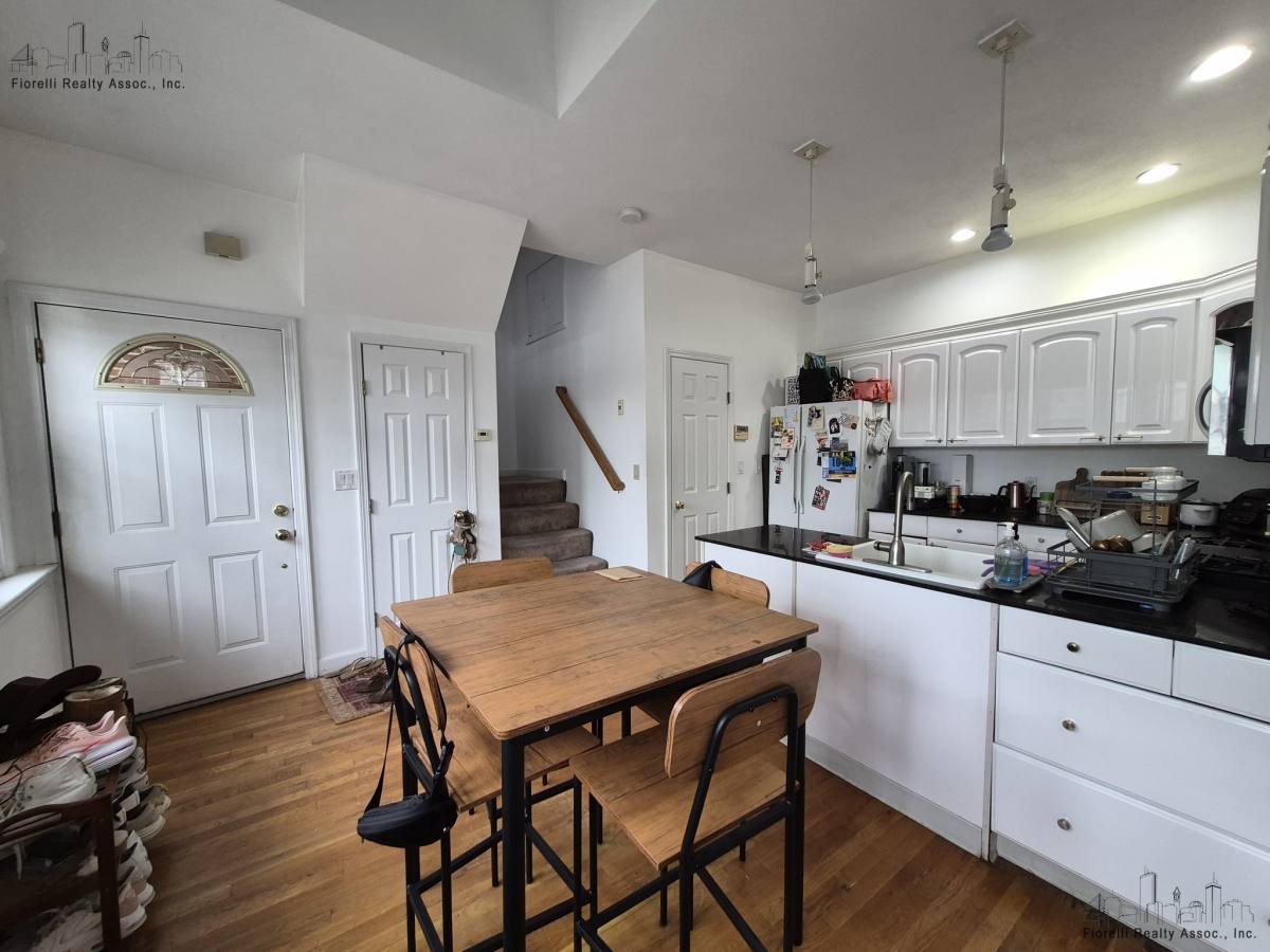 Apartment for rent at 474 Commercial St, Boston, MA 02109