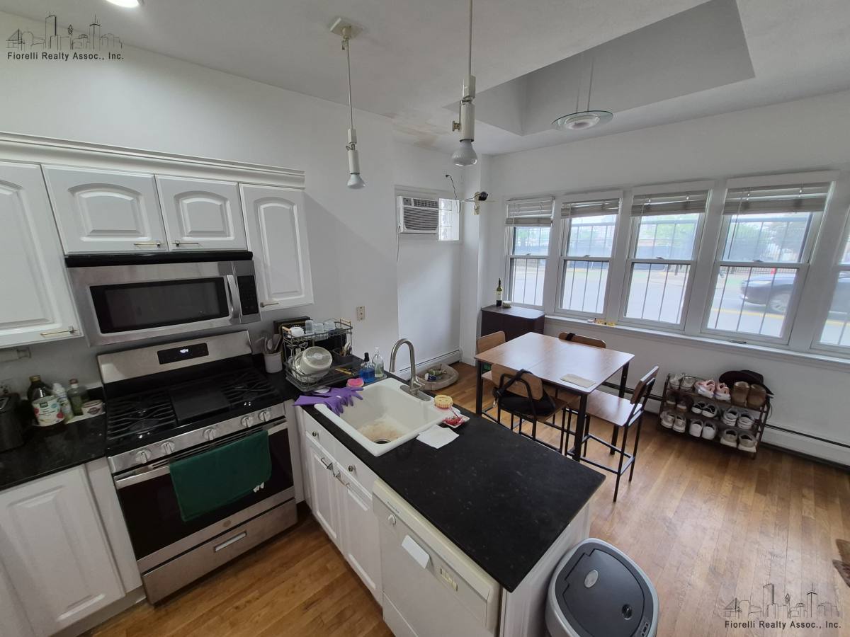 Apartment for rent at 474 Commercial St, Boston, MA 02109