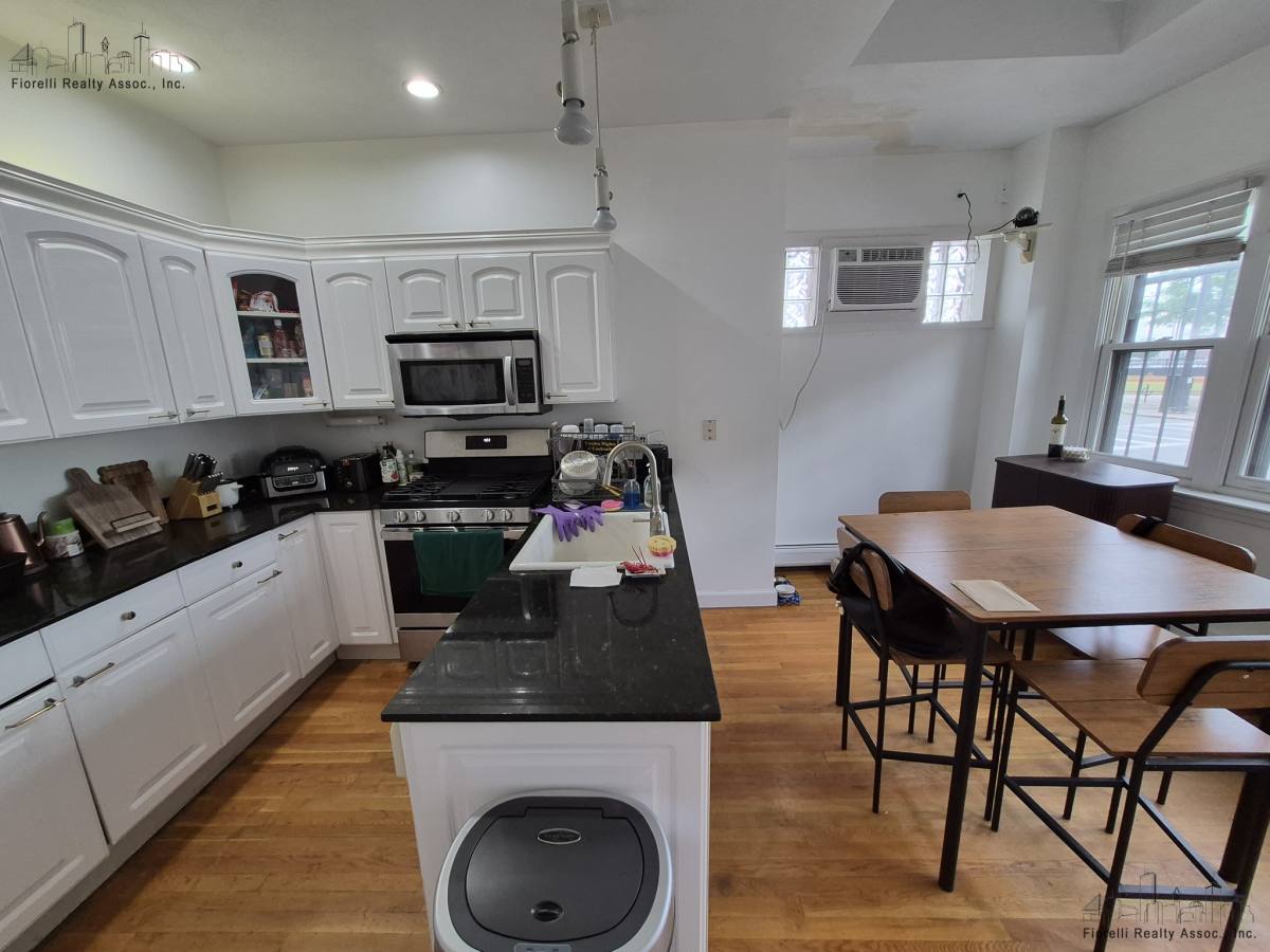 Apartment for rent at 474 Commercial St, Boston, MA 02109