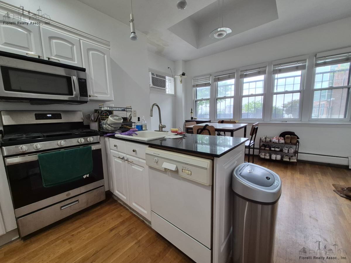 Apartment for rent at 474 Commercial St, Boston, MA 02109