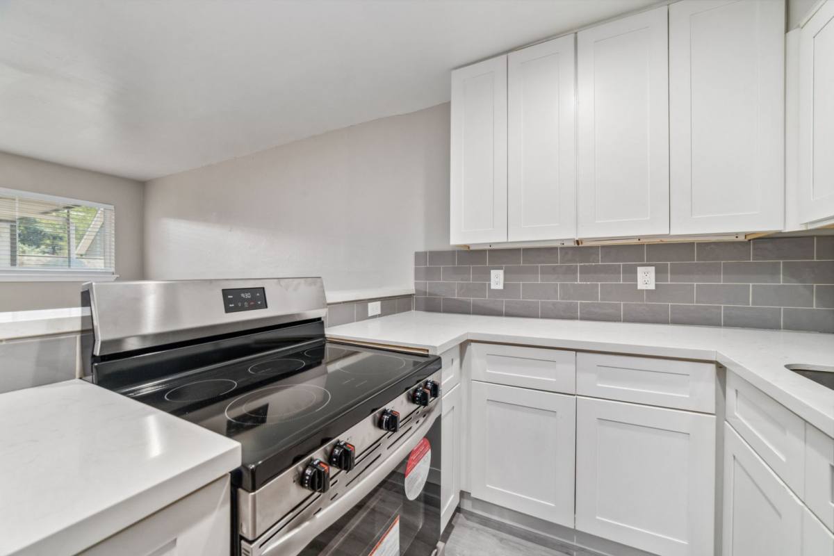 Apartment for rent at 1424 Marshall St, Houston, TX 77006