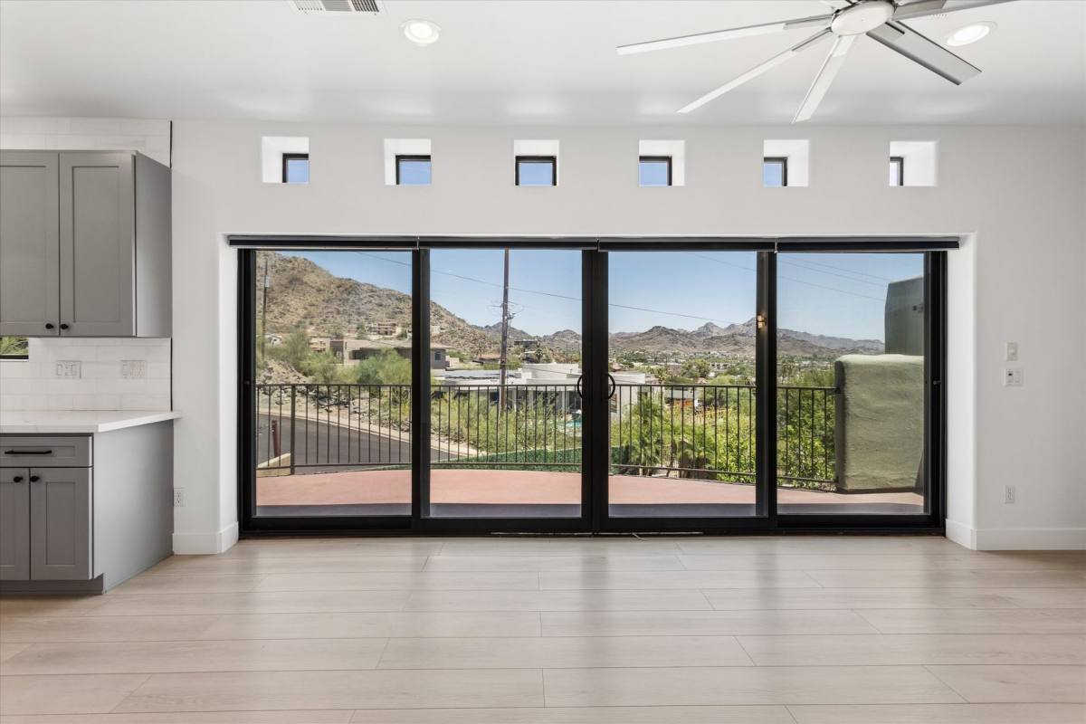 House for rent at 10011 N 1st Ave, Phoenix, AZ 85021