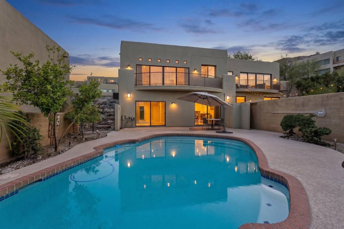 House for rent at 10011 N 1st Ave, Phoenix, AZ 85021
