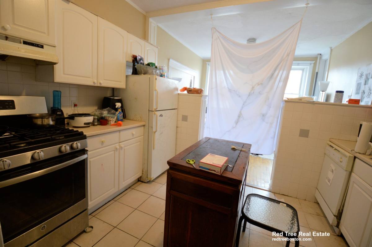 Apartment for rent at 330 Saint Paul St #4, Brookline, MA 02446