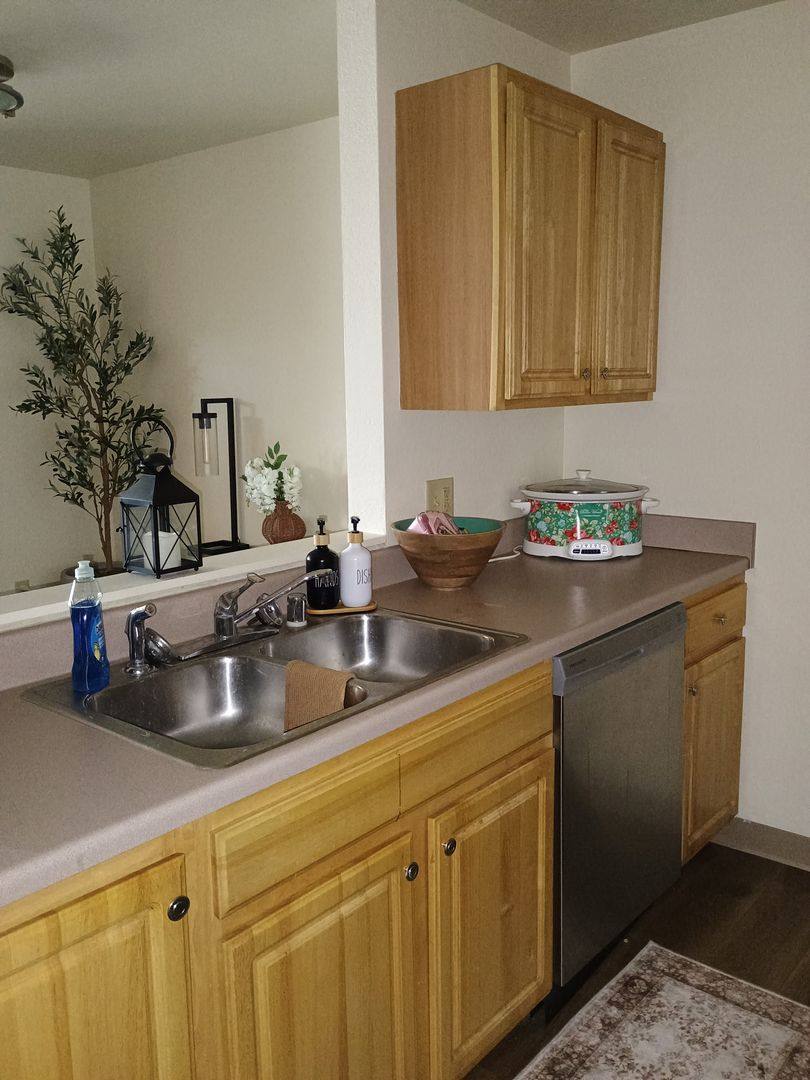 Apartment for rent at 1120 E Parkway Ave, Oshkosh, WI 54901