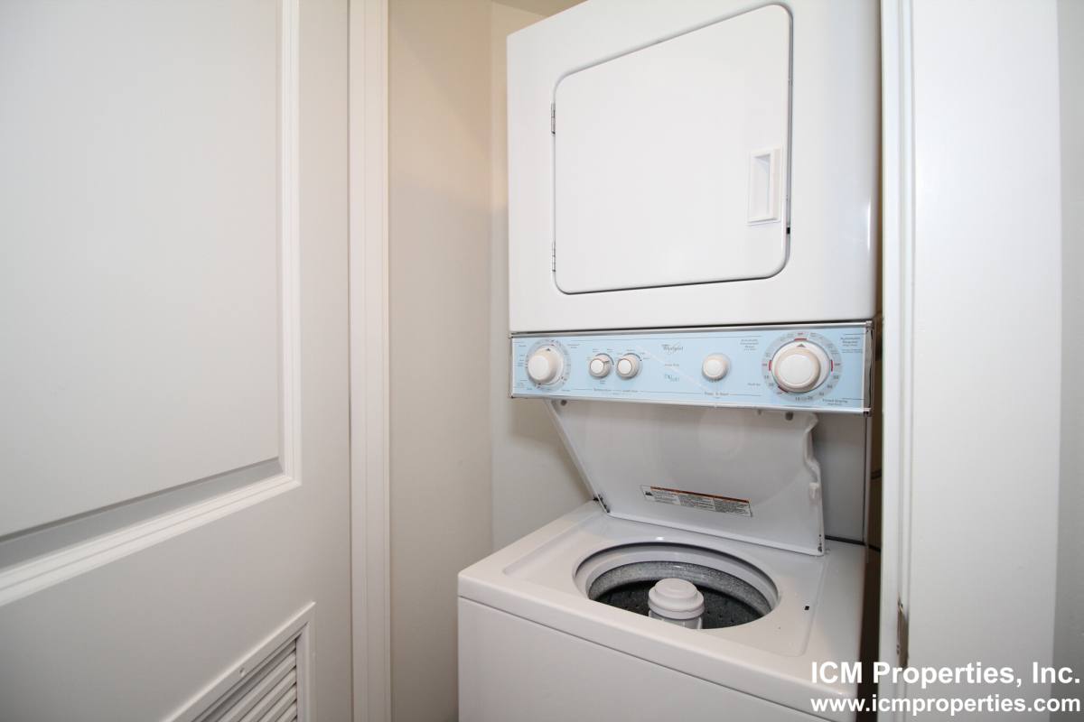 Apartment for rent at 2922 W Logan #G, Chicago, IL 60647
