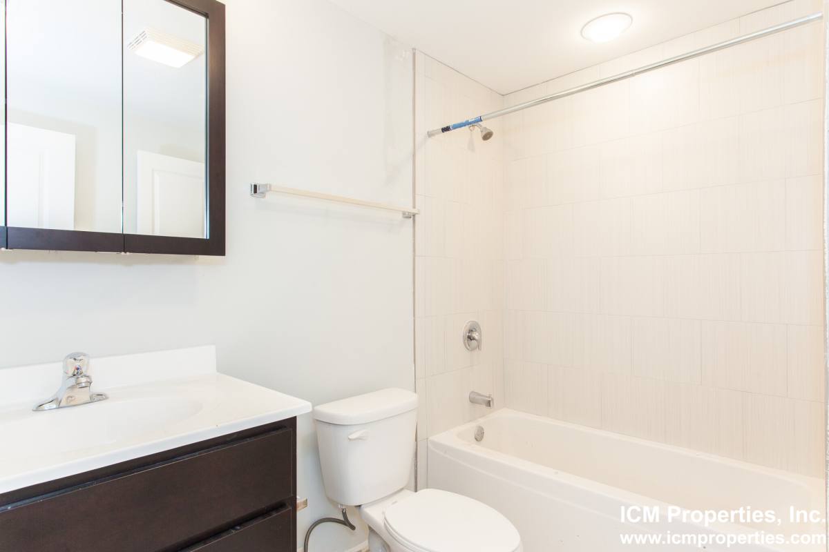Apartment for rent at 2922 W Logan #G, Chicago, IL 60647