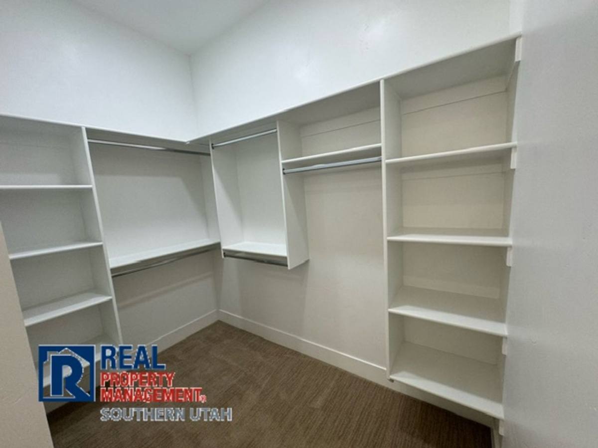 House for rent at 2806 E Church Oak Dr, Saint George, UT 84790