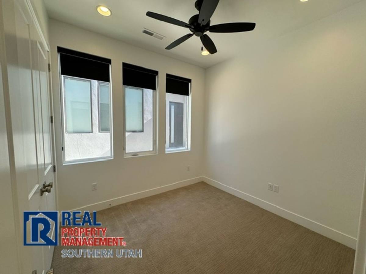 House for rent at 2806 E Church Oak Dr, Saint George, UT 84790