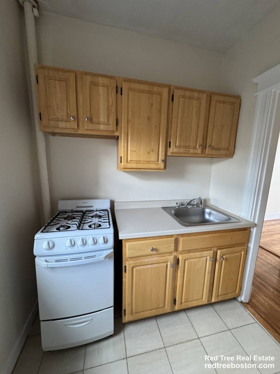 Apartment for rent at 1144 Commonwealth Ave #C, Allston, MA 02134