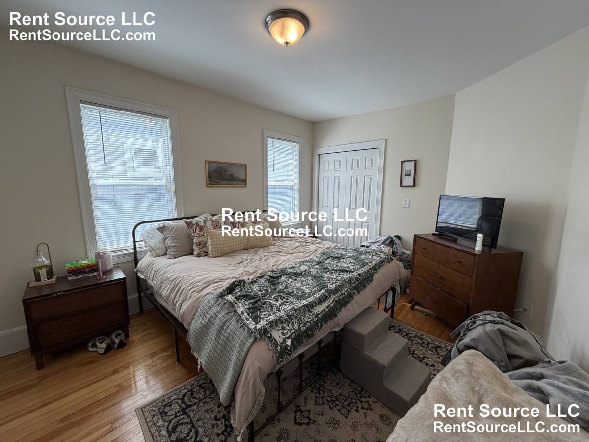 Apartment for rent at 15 Sargent Ave #2, Somerville, MA 02145