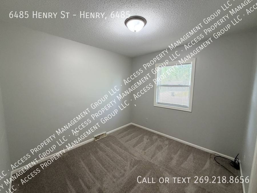 House for rent at 6485 Henry St, Allendale, MI 49401