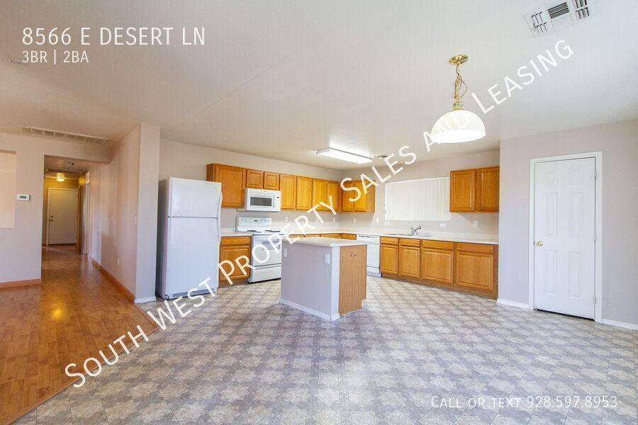 House for rent at 8566 E Desert Lane, Mesa, AZ 85209