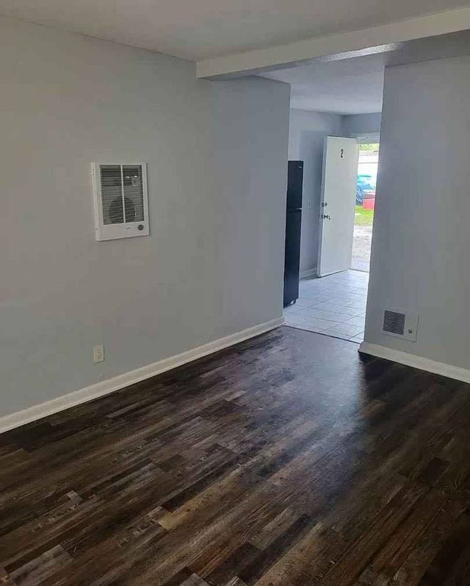 Apartment for rent at 1584 W 31st St, Jacksonville, FL 32209