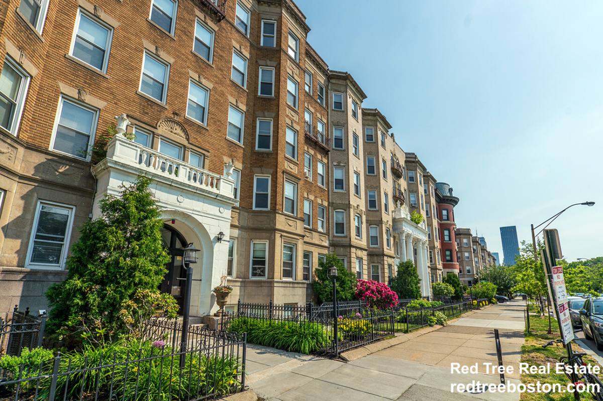 Apartment for rent at 117 Park Dr #7, Boston, MA 02215