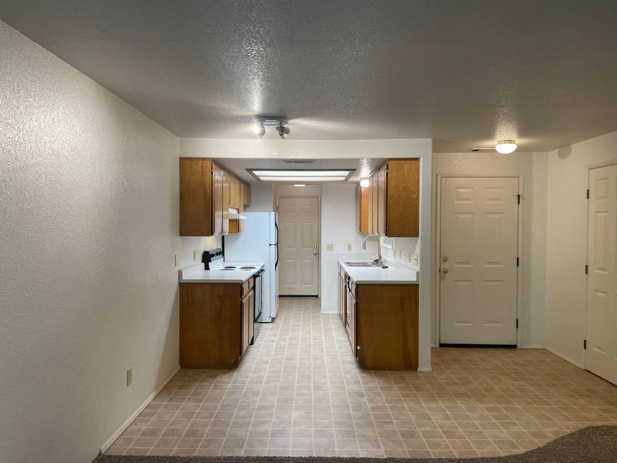 Apartment for rent at 1407 & 1409 Kokanee Lane, Grants Pass, OR 97527