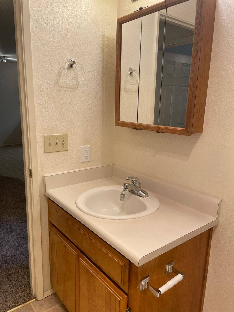 Apartment for rent at 1407 & 1409 Kokanee Lane, Grants Pass, OR 97527