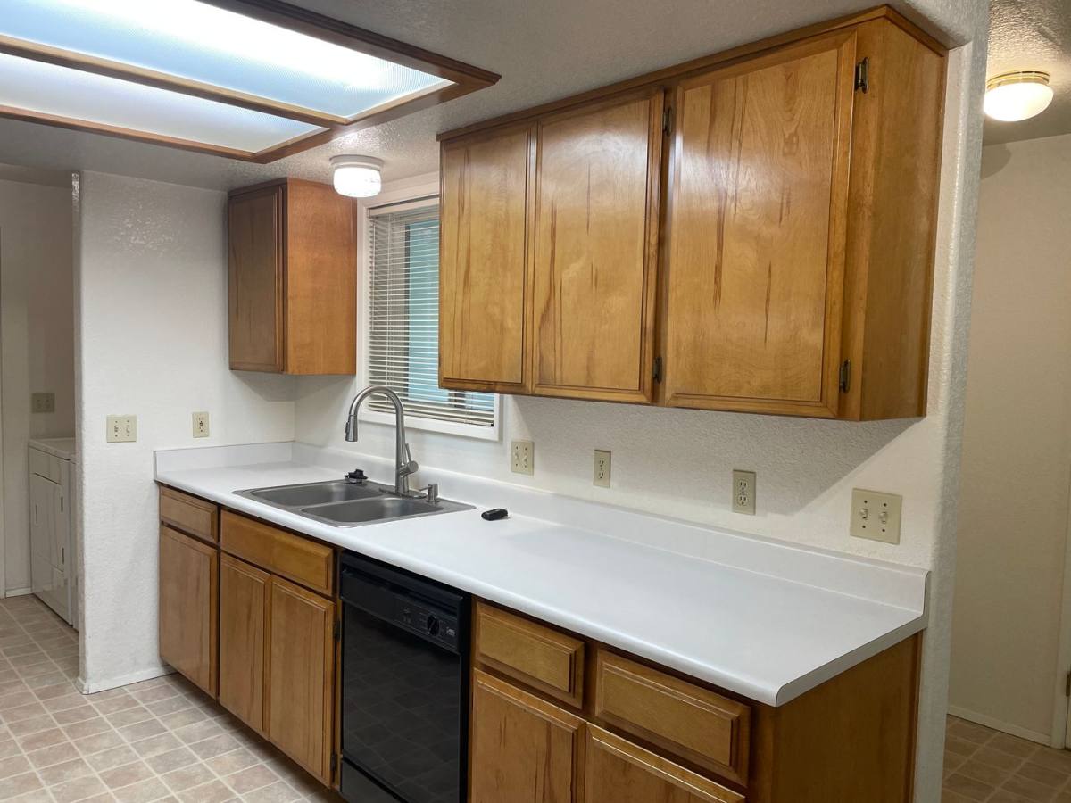 Apartment for rent at 1407 & 1409 Kokanee Lane, Grants Pass, OR 97527