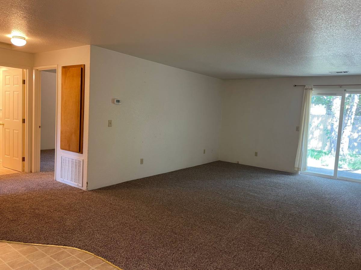 Apartment for rent at 1407 & 1409 Kokanee Lane, Grants Pass, OR 97527