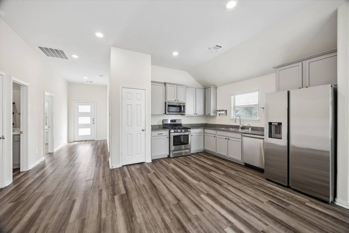 House for rent at 206 N Lynx Trail, Montgomery, TX 77316