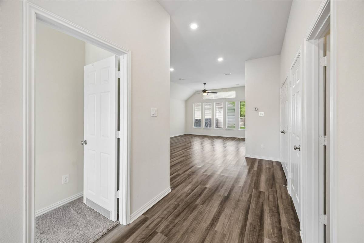 House for rent at 206 N Lynx Trail, Montgomery, TX 77316