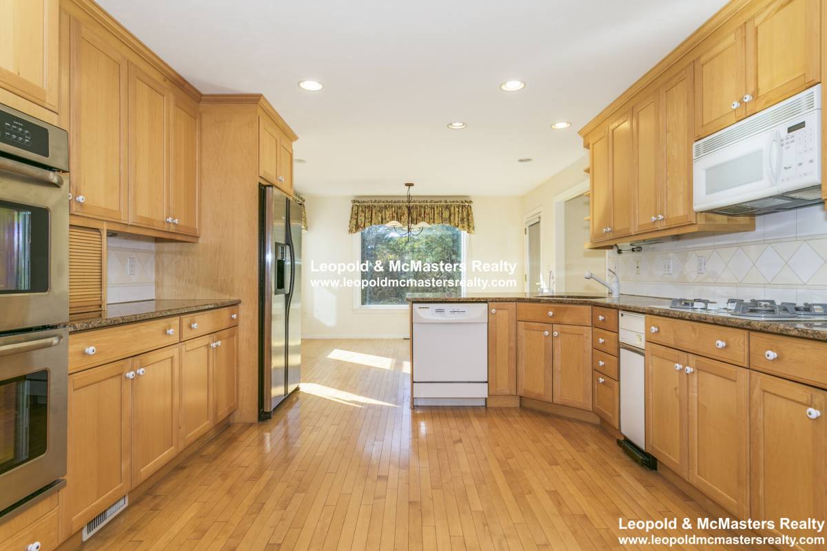 Apartment for rent at 9 Reservoir Ridge Rd, Framingham, MA 01702