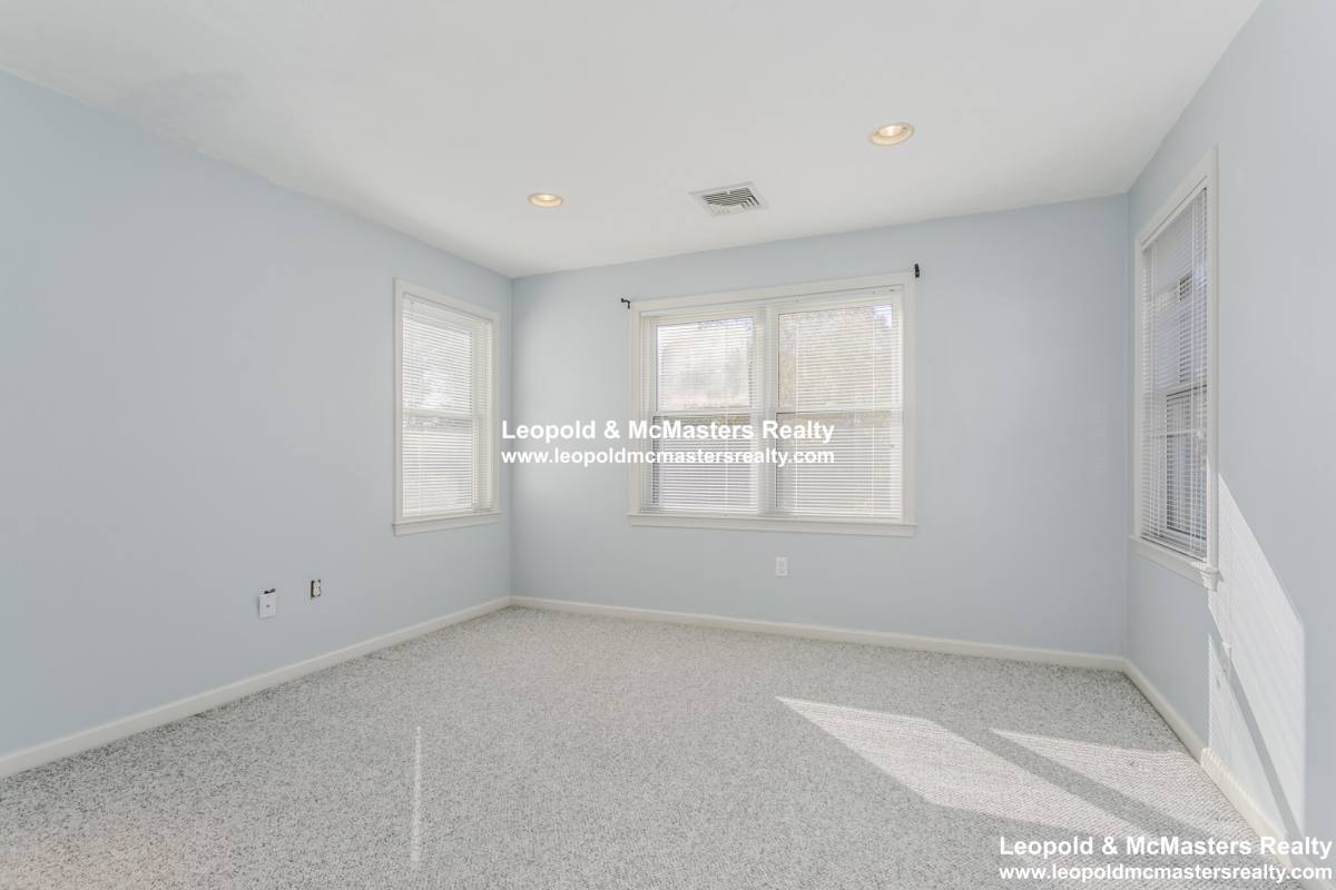 Apartment for rent at 9 Reservoir Ridge Rd, Framingham, MA 01702