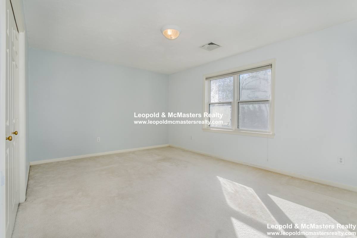 Apartment for rent at 9 Reservoir Ridge Rd, Framingham, MA 01702