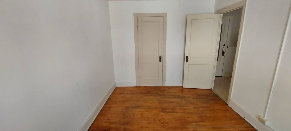 Apartment for rent at 1168 Grand Ave, Saint Paul, MN 55105