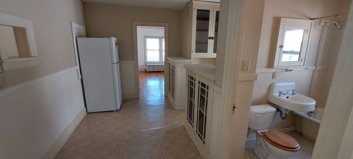 Apartment for rent at 1168 Grand Ave, Saint Paul, MN 55105