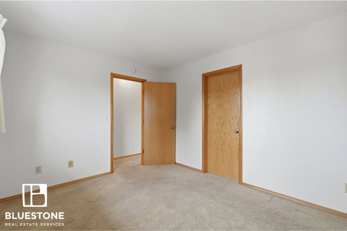 Apartment for rent at 7123 SE Powell Blvd, Portland, OR 97206