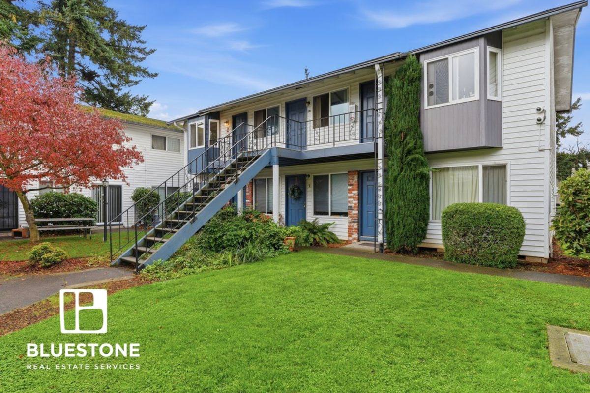 Apartment for rent at 7123 SE Powell Blvd, Portland, OR 97206
