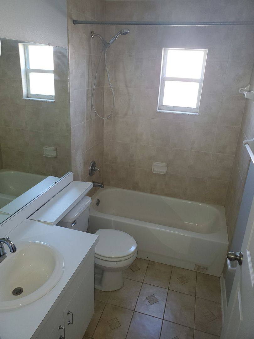 House for rent at 8039 Ridgeglen Circle E, Lakeland, FL 33809