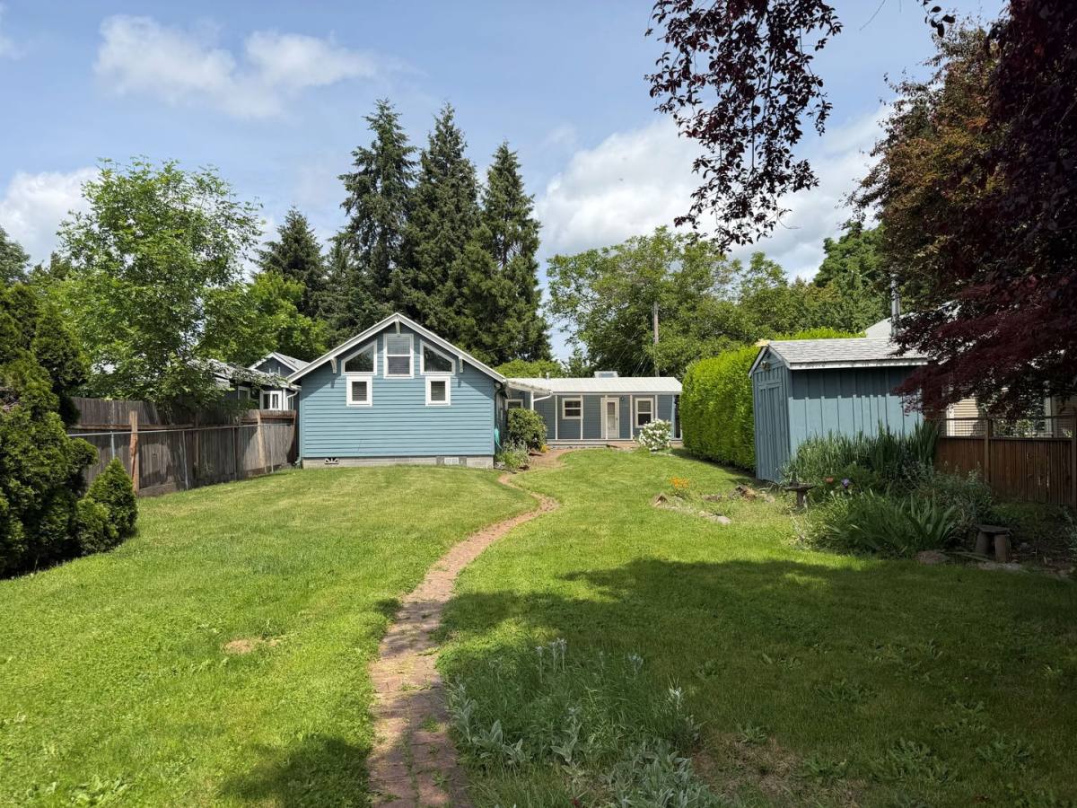House for rent at 1785 W 14th Ave, Eugene, OR 97402