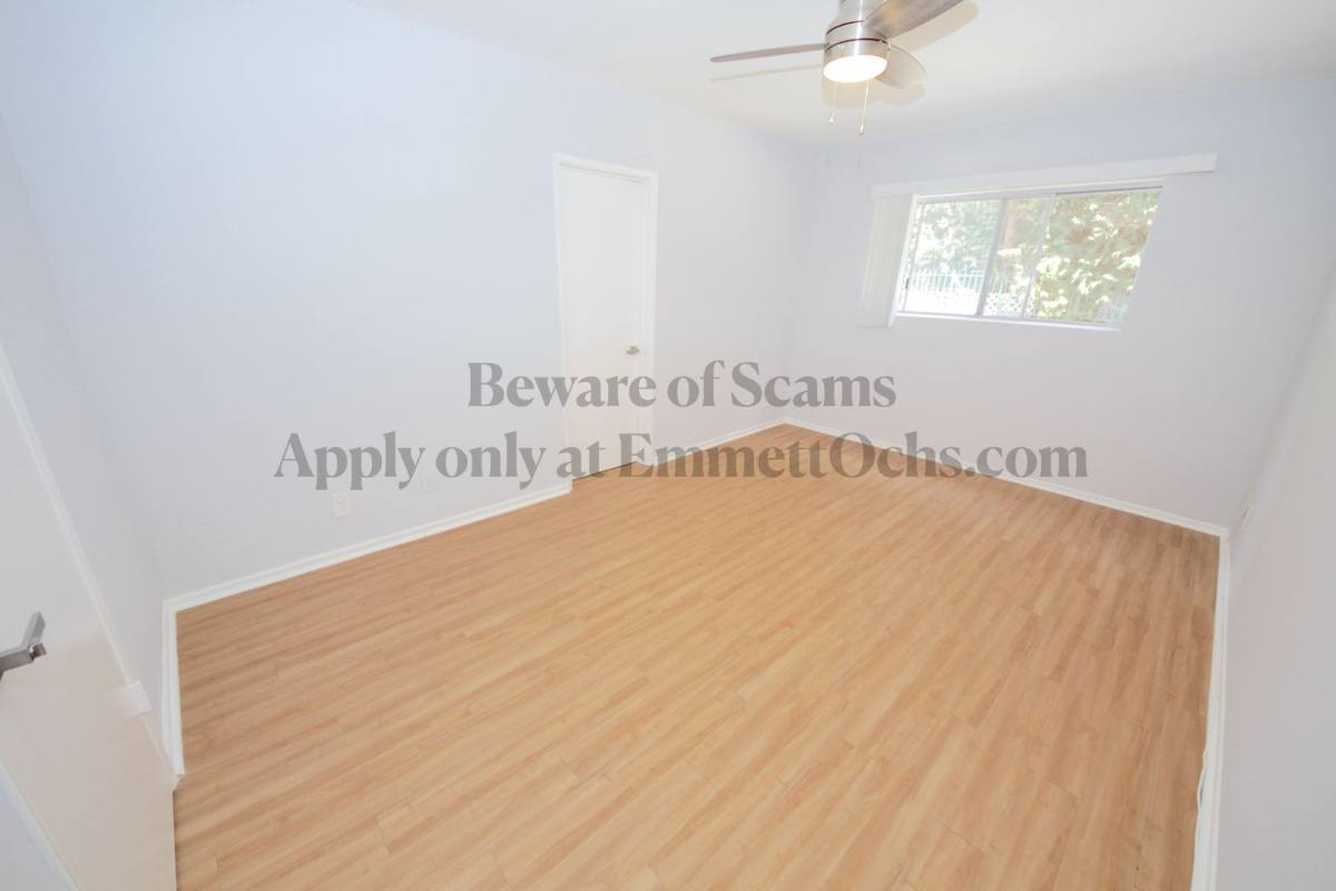 Apartment for rent at 11620 Mayfield Ave, Los Angeles, CA 90049