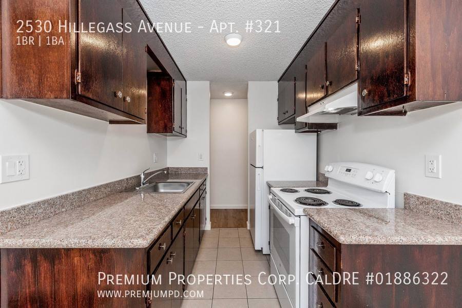 Apartment for rent at 2530 Hillegass Ave, Berkeley, CA 94704