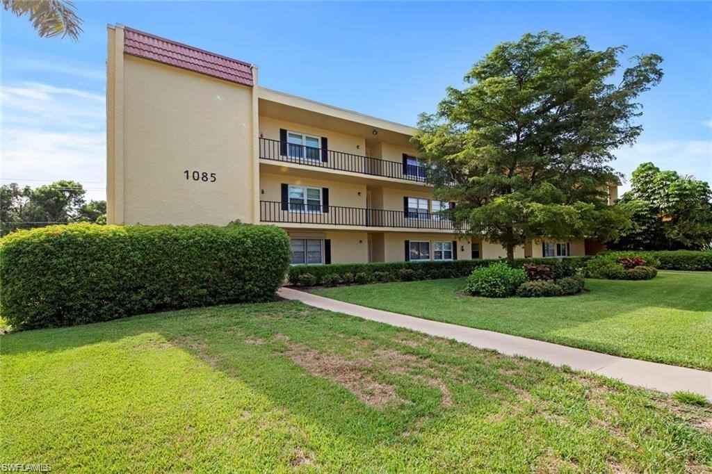Apartment for rent at 1085 Forest Lakes Dr #8305, Naples, FL 34105