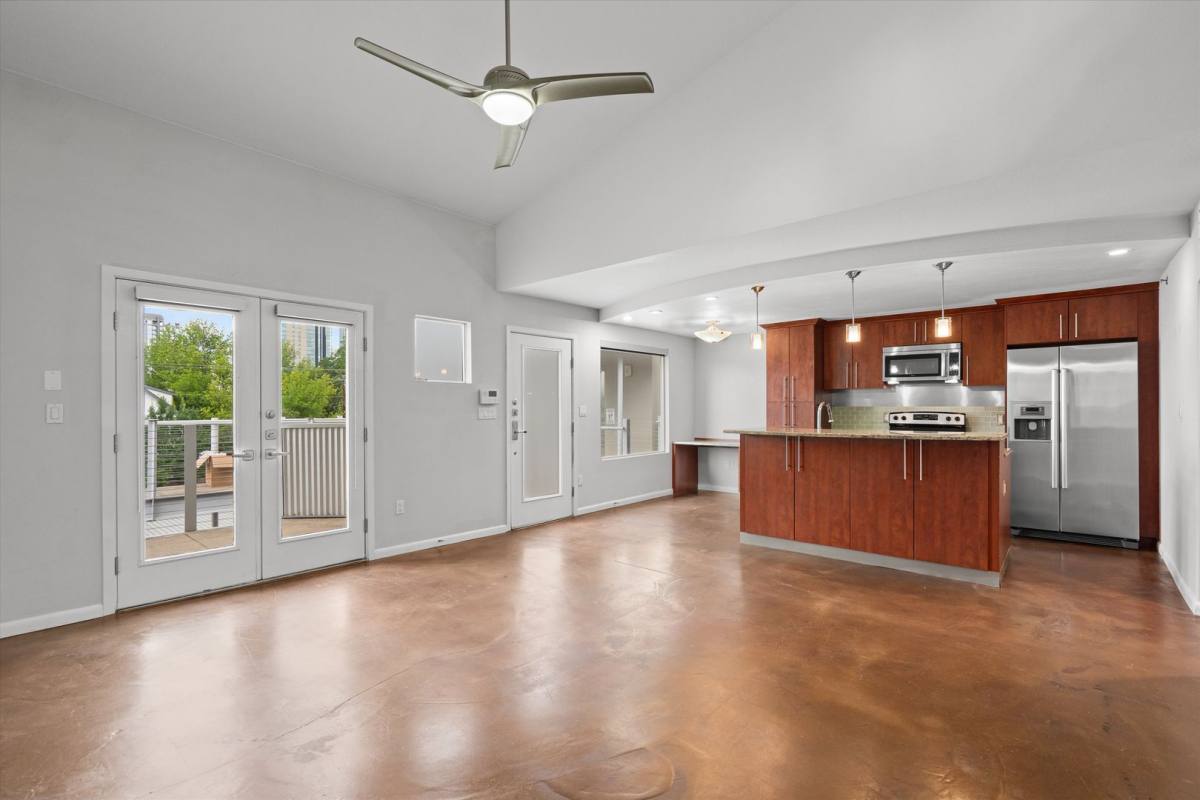 Condo for rent at 41 Waller St, Austin, TX 78702