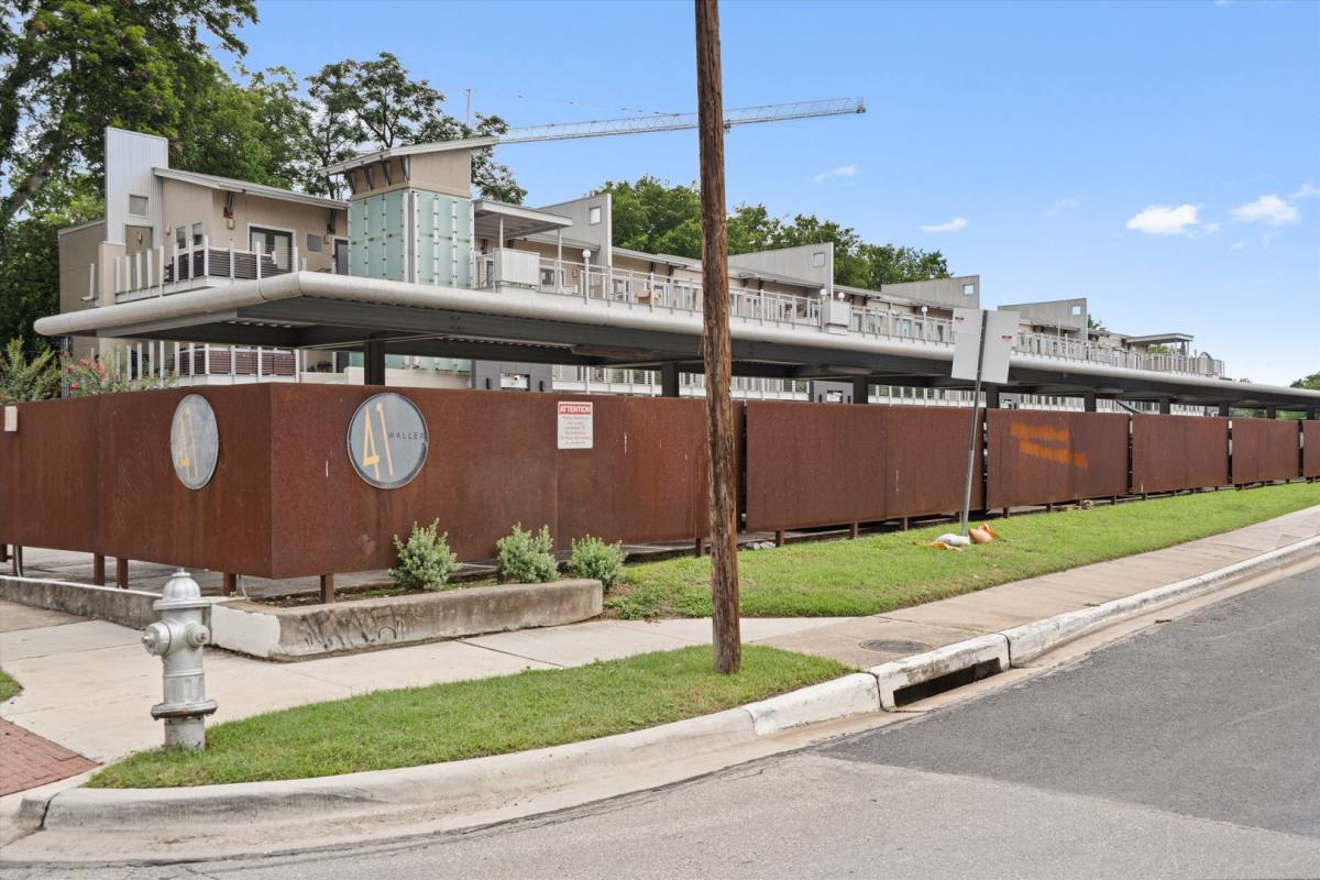 Condo for rent at 41 Waller St, Austin, TX 78702