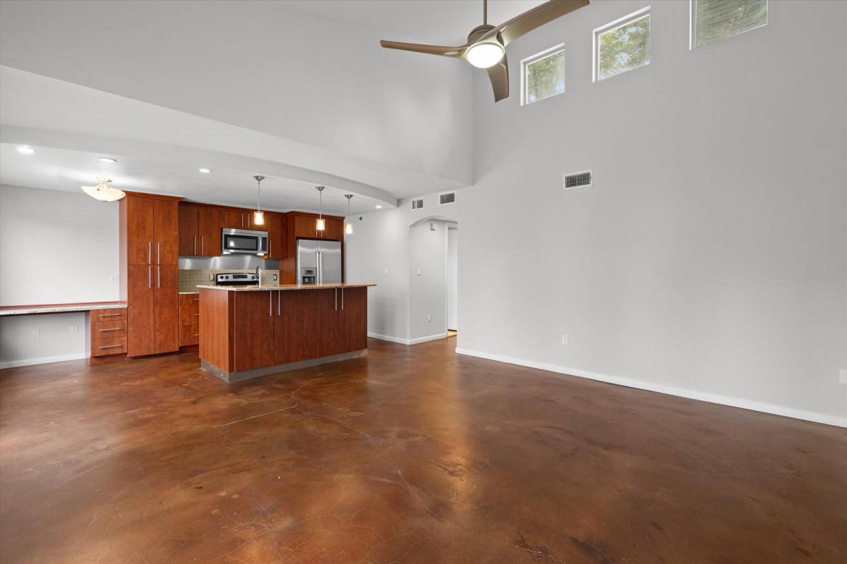 Condo for rent at 41 Waller St, Austin, TX 78702