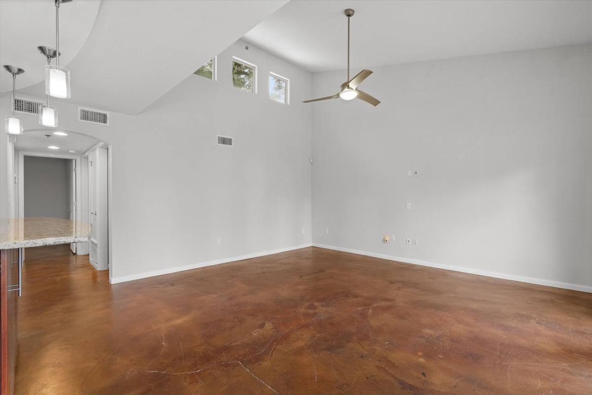 Condo for rent at 41 Waller St, Austin, TX 78702