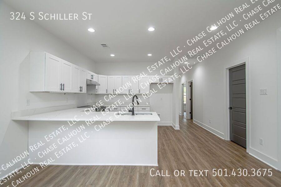 House for rent at 324 S Schiller St, Little Rock, AR 72205