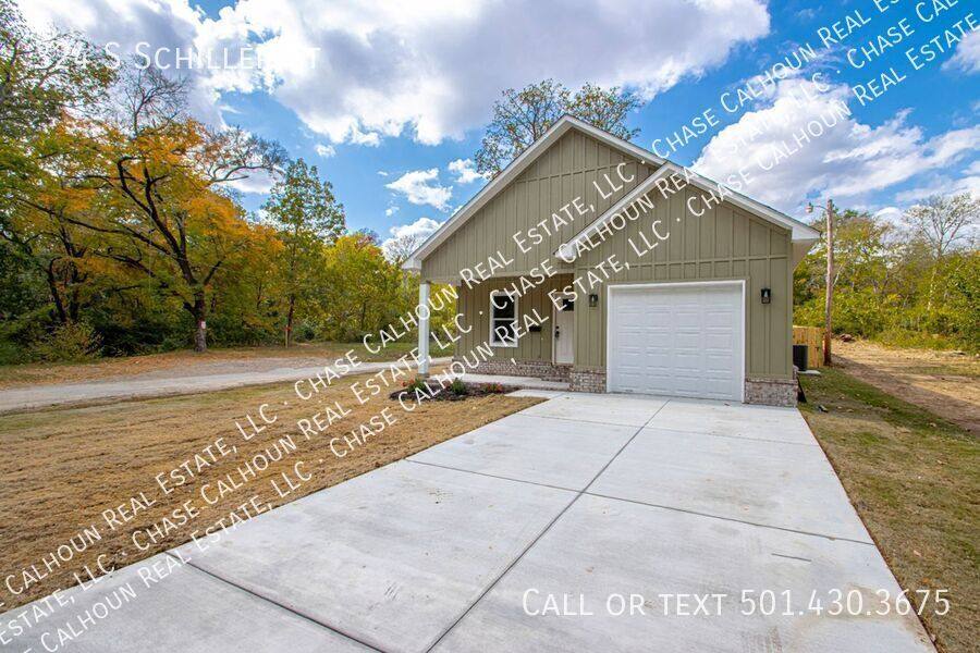 House for rent at 324 S Schiller St, Little Rock, AR 72205